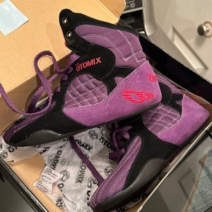 Otomix Stingray Purple Weight Lifting Athletic Lightweight Shoe 7 Men 8.5 Women